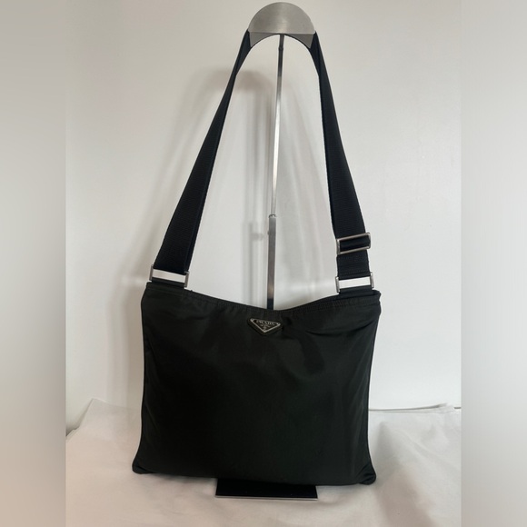 !!SOLD!! Authentic PRADA Nylon Tessuto Crossbody Bag - Picture 2 of 14